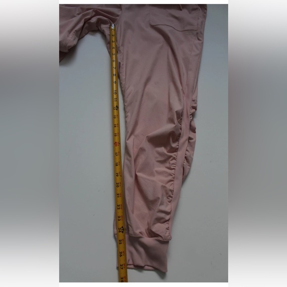 Lululemon Beyond the Studio Jogger - Picture 12 of 12